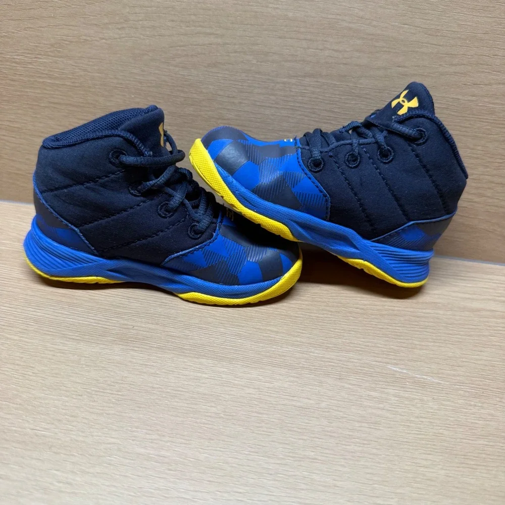 Under Armour Curry 2.5 Infant Size 5K Blue Yellow Basketball Shoes SC30 Sneakers
